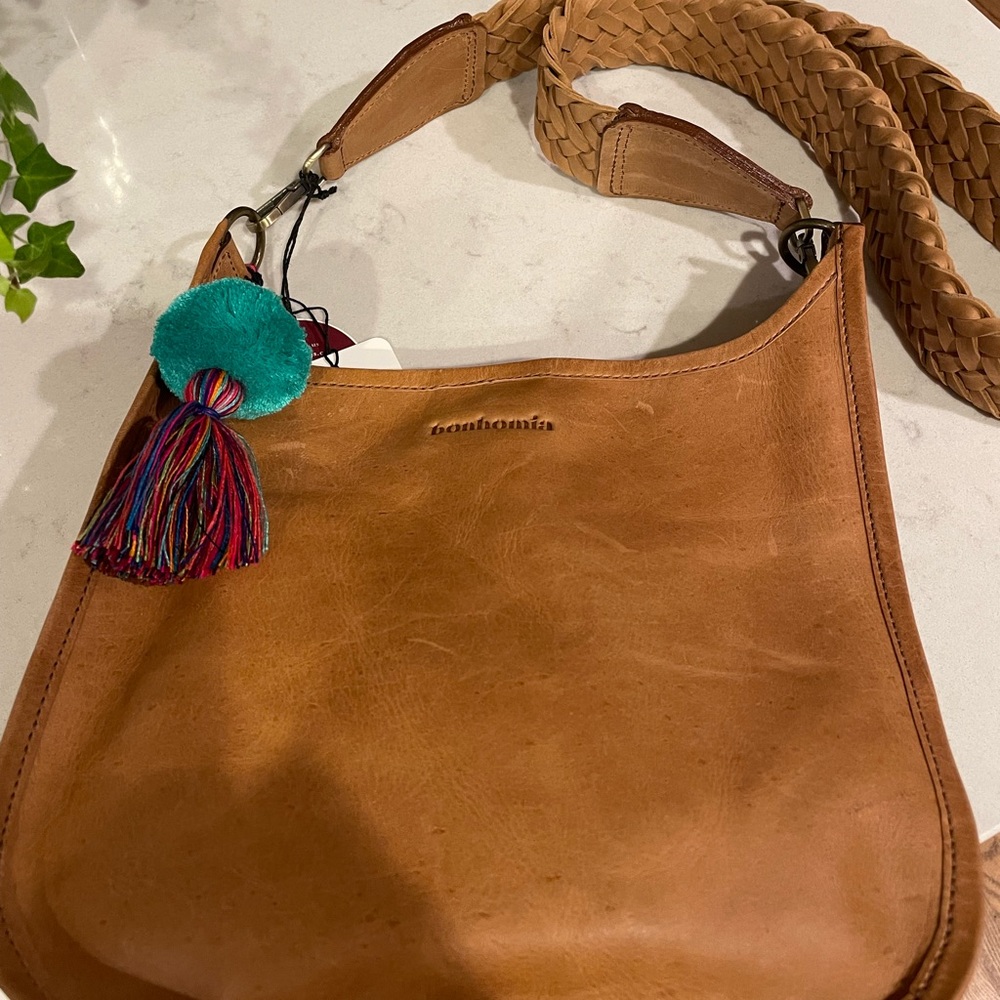 Bonhomie handmade leather messenger bag